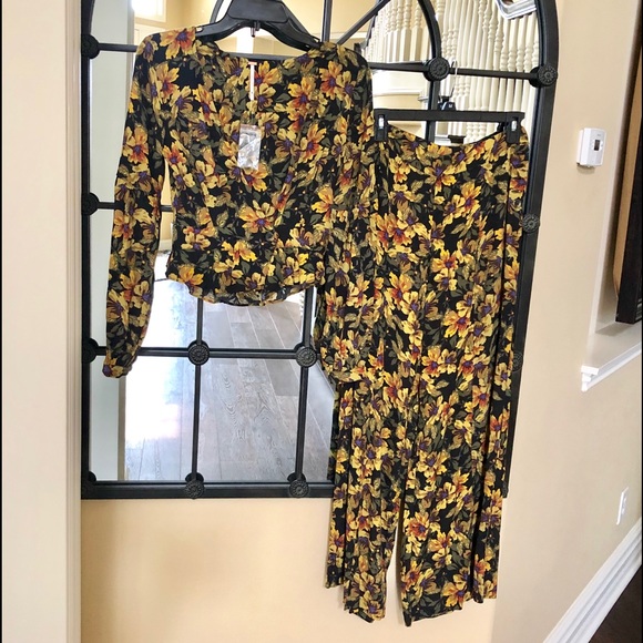 FREE PEOPLE LOVE LETTER PANTS SET - Picture 5 of 6